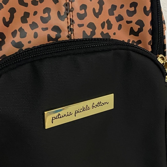 Petunia pickle bottom crossbody